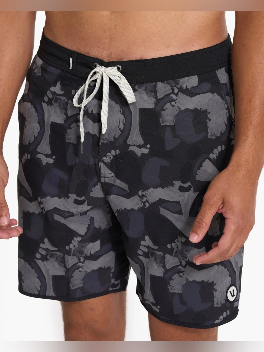 Vuori Cruise Boardshorts Size 32